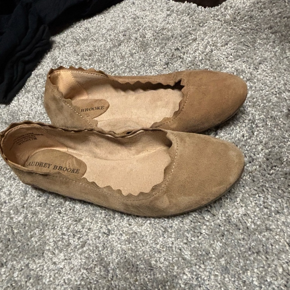 Audrey Brooke Brown Scalloped Flats